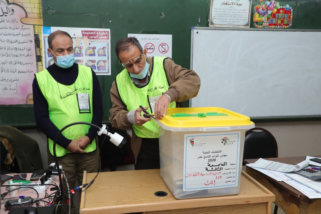 23 دائرة انتخابية تباشر أعمال الفرز