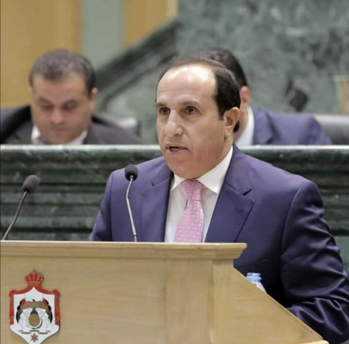 ماذا قال النائب السابق عقلة غمار