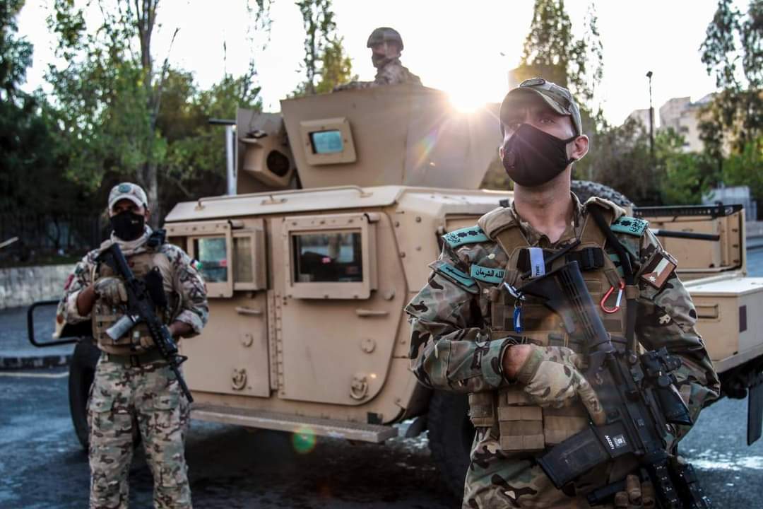 القوات المسلحة تبدأ بتعزيز تواجدها في