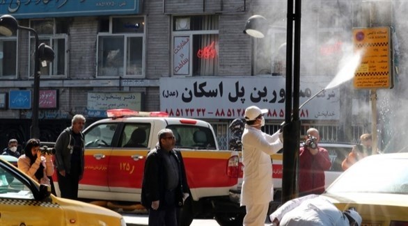 طهران: ببحث فرض عزل تام