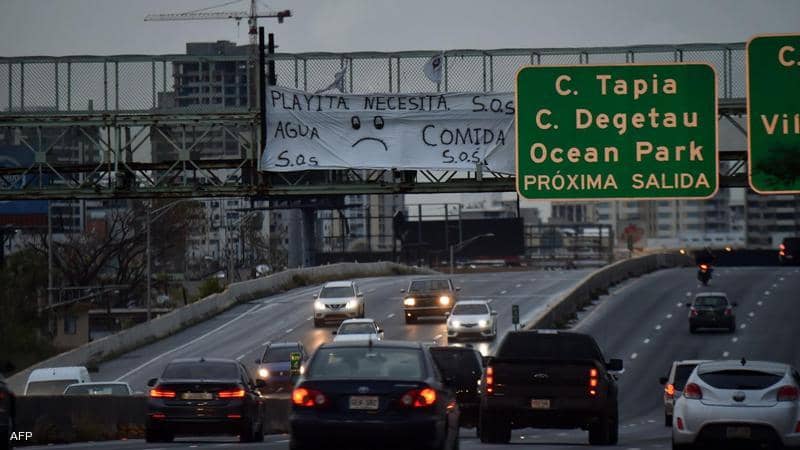 توقف للمساعدة فسرقت سيارته