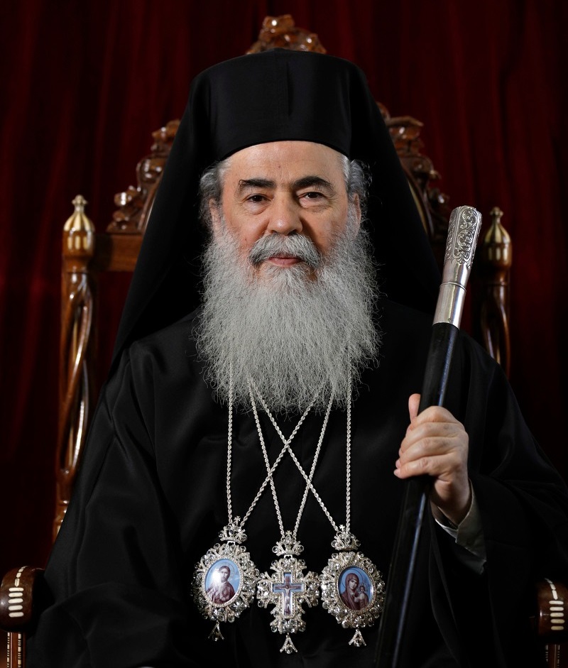 أحبط مخططا استيطانيا.. البطريرك ثيوفيلوس يسدد