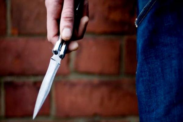 مقتل عشريني طعنا في العقبة