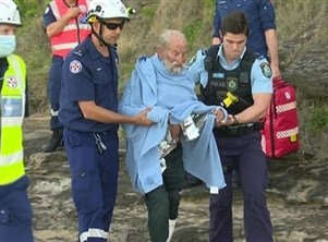 تسعيني ينجو بأعجوبة من حادث قفز