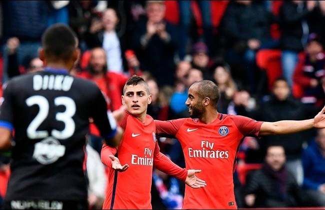 فيراتي يستغل اصابة زميله للتسجيل.. (فيديو)