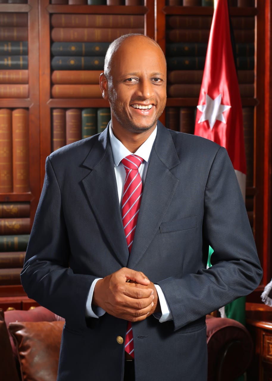 العشيبات يكتب: متى ندرك اننا جميعا