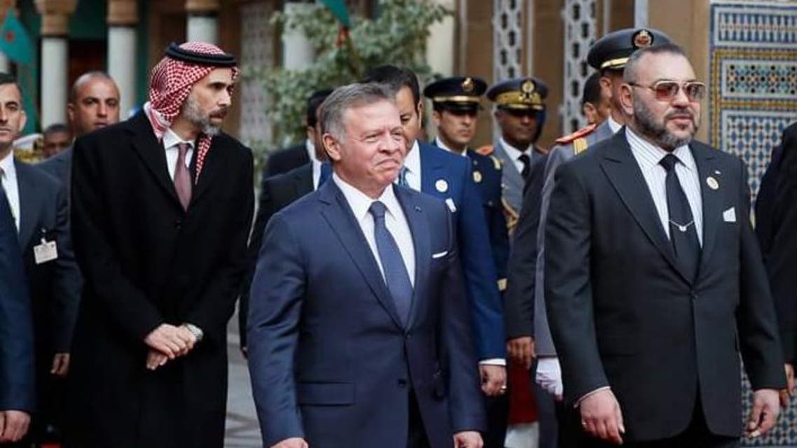 الملك يهاتف العاهل المغربي