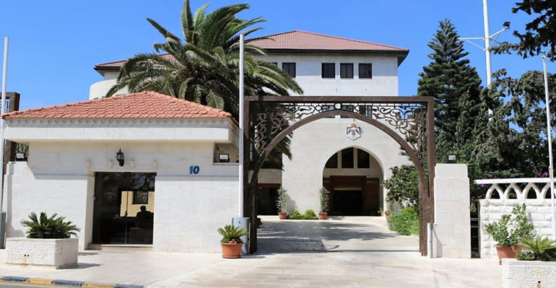 الحكومة تعلن عن وظيفتين قياديتين شاغرتين..