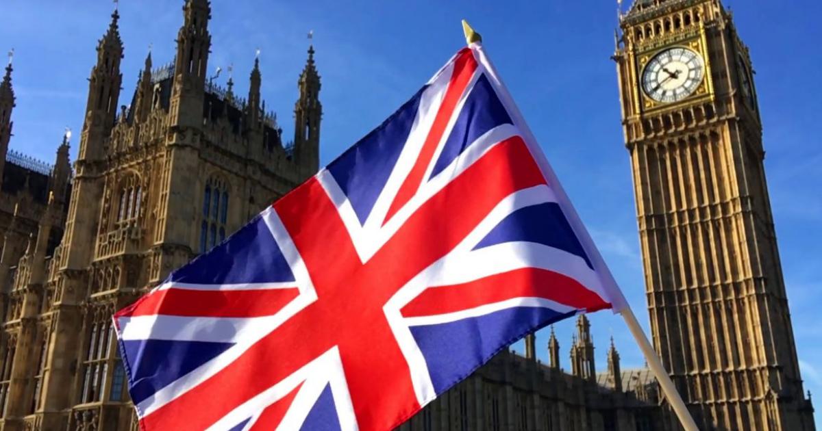 انكماش الاقتصاد البريطاني بسبب قيود مكافحة