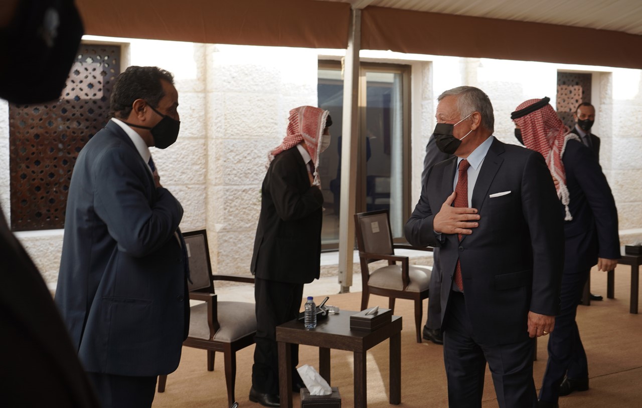الملك يؤكد اعتزازه وفخره بالعشائر الأردنية