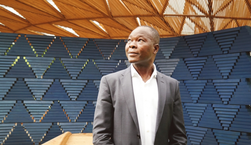 فرانسيس كيري.. رائد التنمية المعمارية في