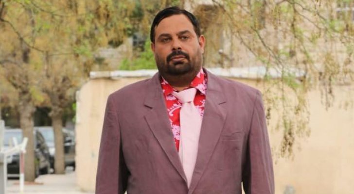 الفنان الفلسطيني فراجين ينفي خبر وفاته