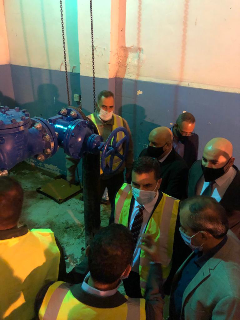 وزير المياه والري يتفقد عملية اصلاح