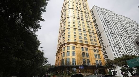 تعرف على أول فندق مطلي بالذهب