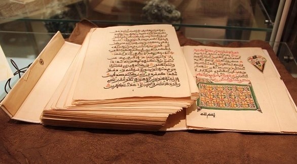 أردني يرمم المصاحف والكتب القديمة لإتاحتها