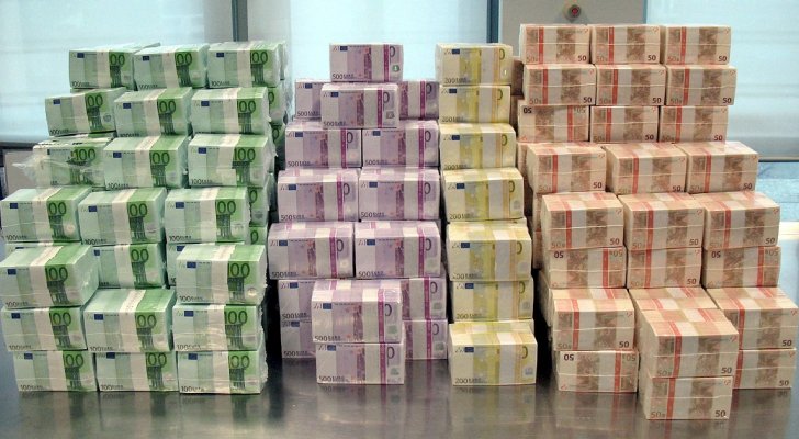 ألمانيا ستقترض 180 مليار يورو في