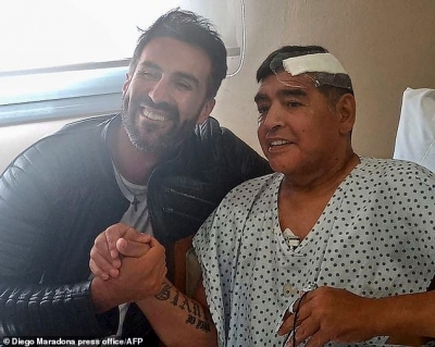 معبد لعبادته في ارجنتين.. مارادونا مات