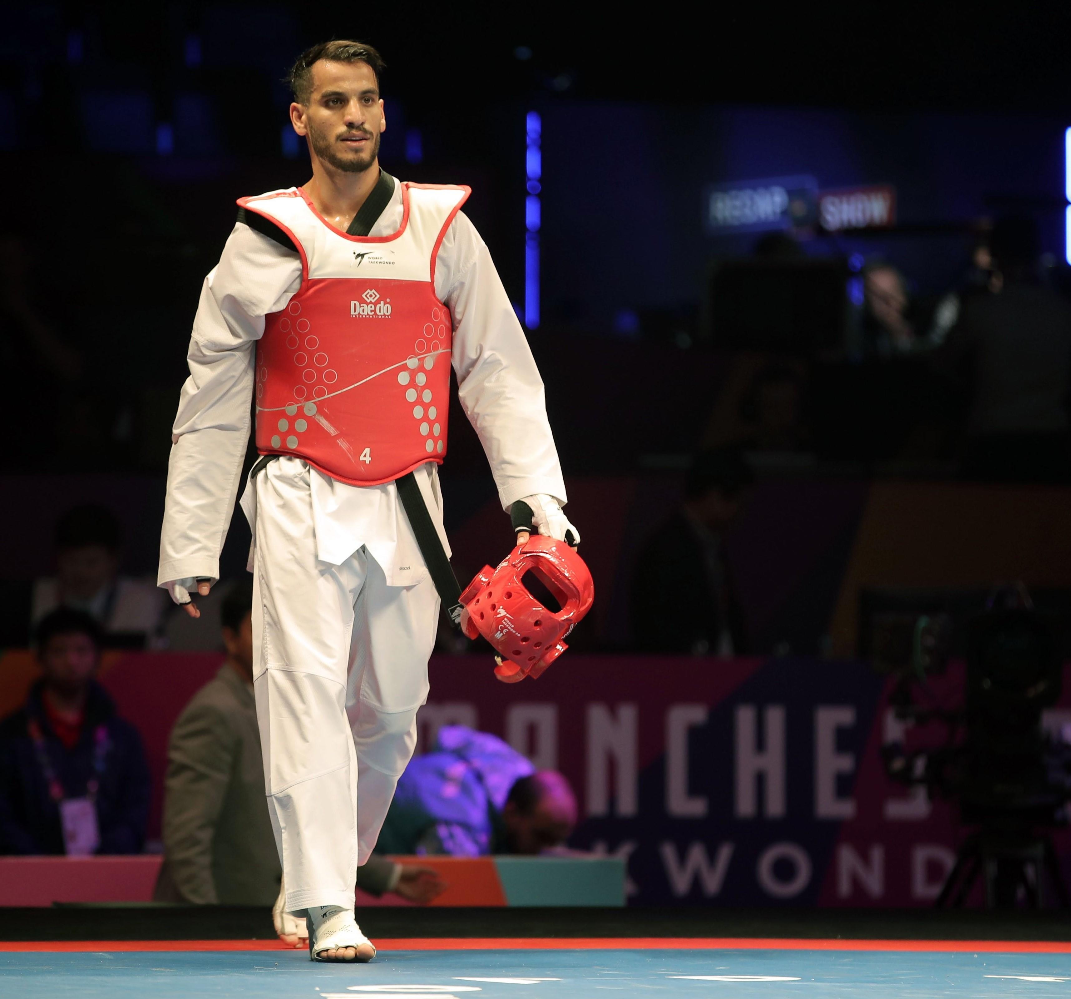 وفاة والد اللاعب أبو غوش