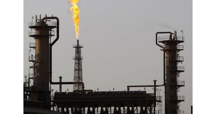 العراق.. حريق داخل مصفاة للنفط بعد