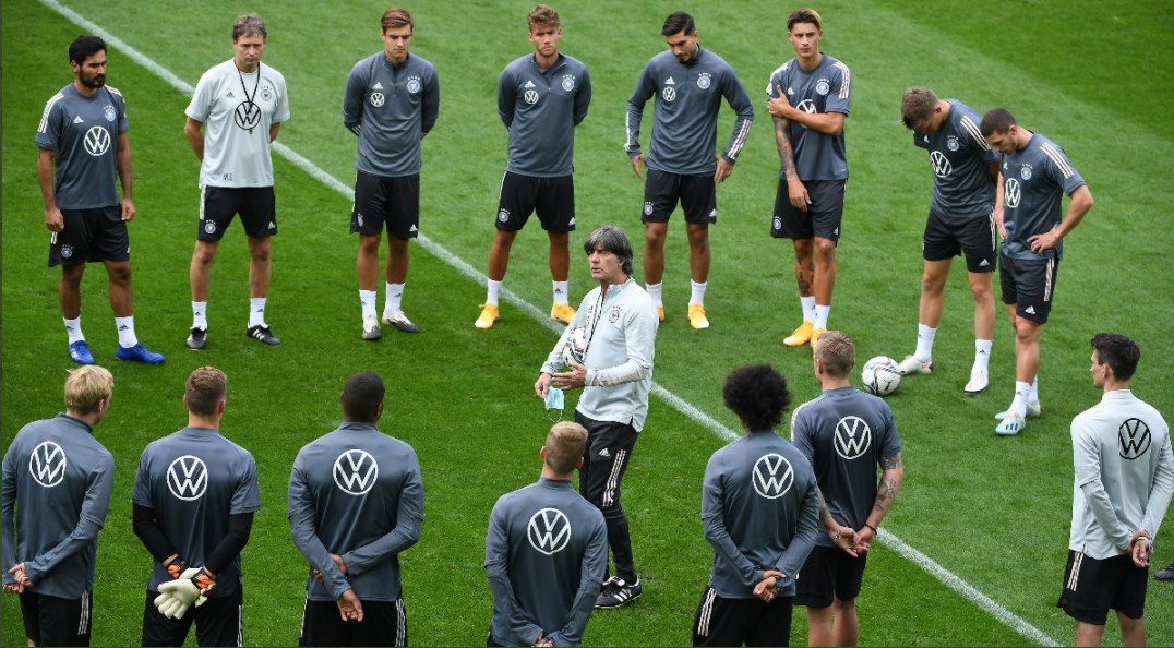 رسميا.. استمرار لوف مدربا لمنتخب ألمانيا