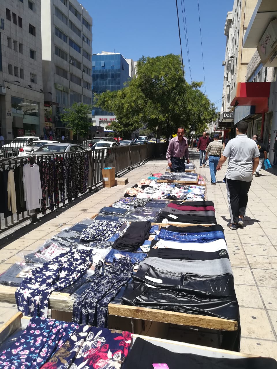 فتح وإغلاق القطاعات انعكاس للحالة الوبائية