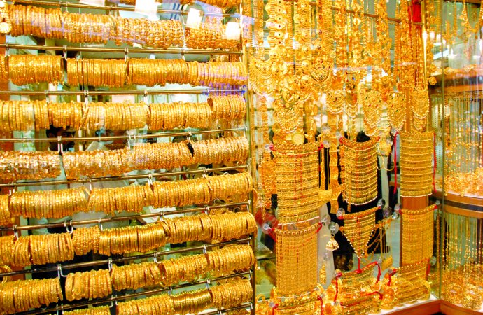 هبوط أسعار الذهب