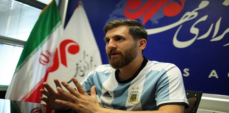 اعتقال شبيه ميسي في إيران