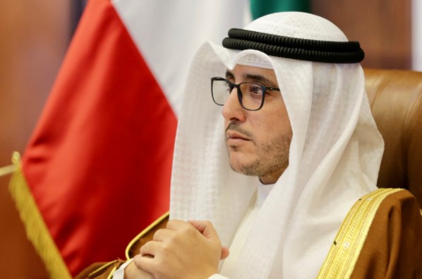 وزير الخارجية الكويتي يلقي بيانا حول
