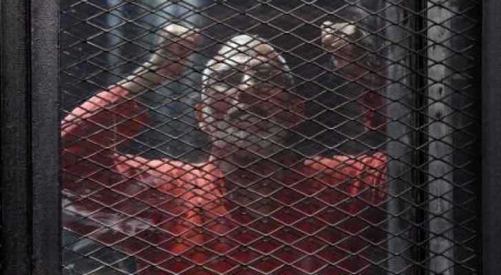 محكمة مصرية تلغي السجن المؤبد لمرشد