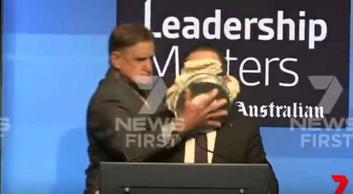 ضرب رئيس شركة أمريكية بفطيرة على