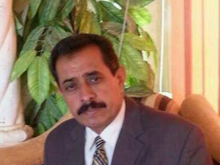 العميد عبدالله ابوكركي يهنئ الدكتور عاطف