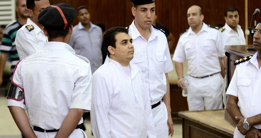 في مصر.. كفيف يحاكم بتهمة تدريب