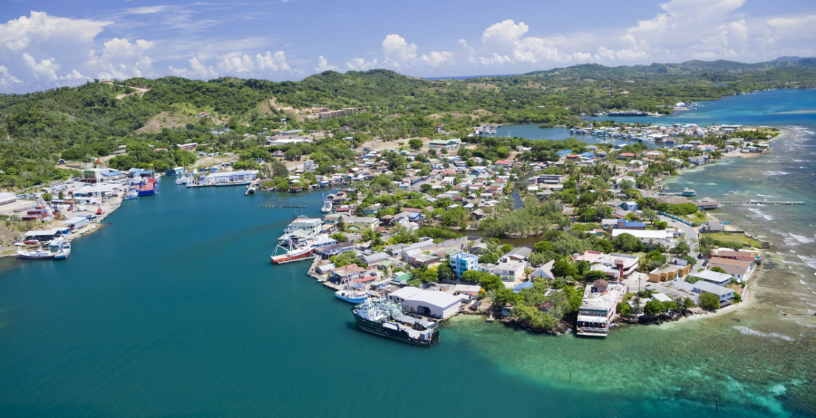 غزاها الإسبان بعد انهيار حضارة المايا،