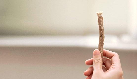 السعودية تمنع الترويج للسواك