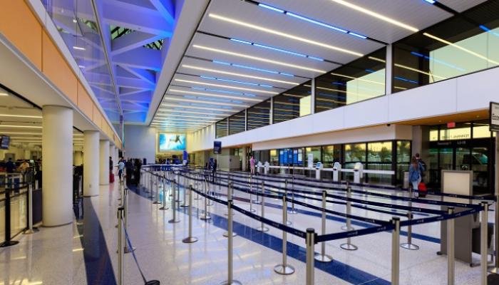 السفر في المطارات الأمريكية ينهار.. بداية
