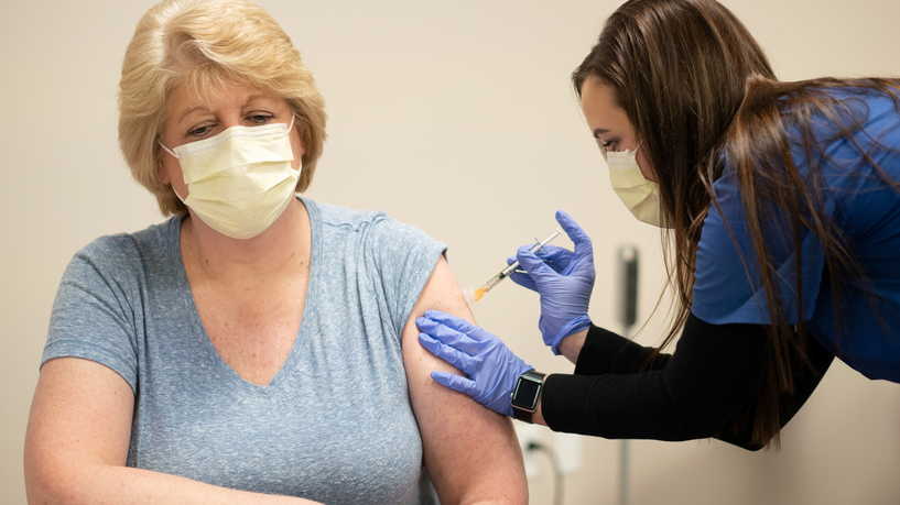 هل يمكن التخلي عن الكمامة بعد