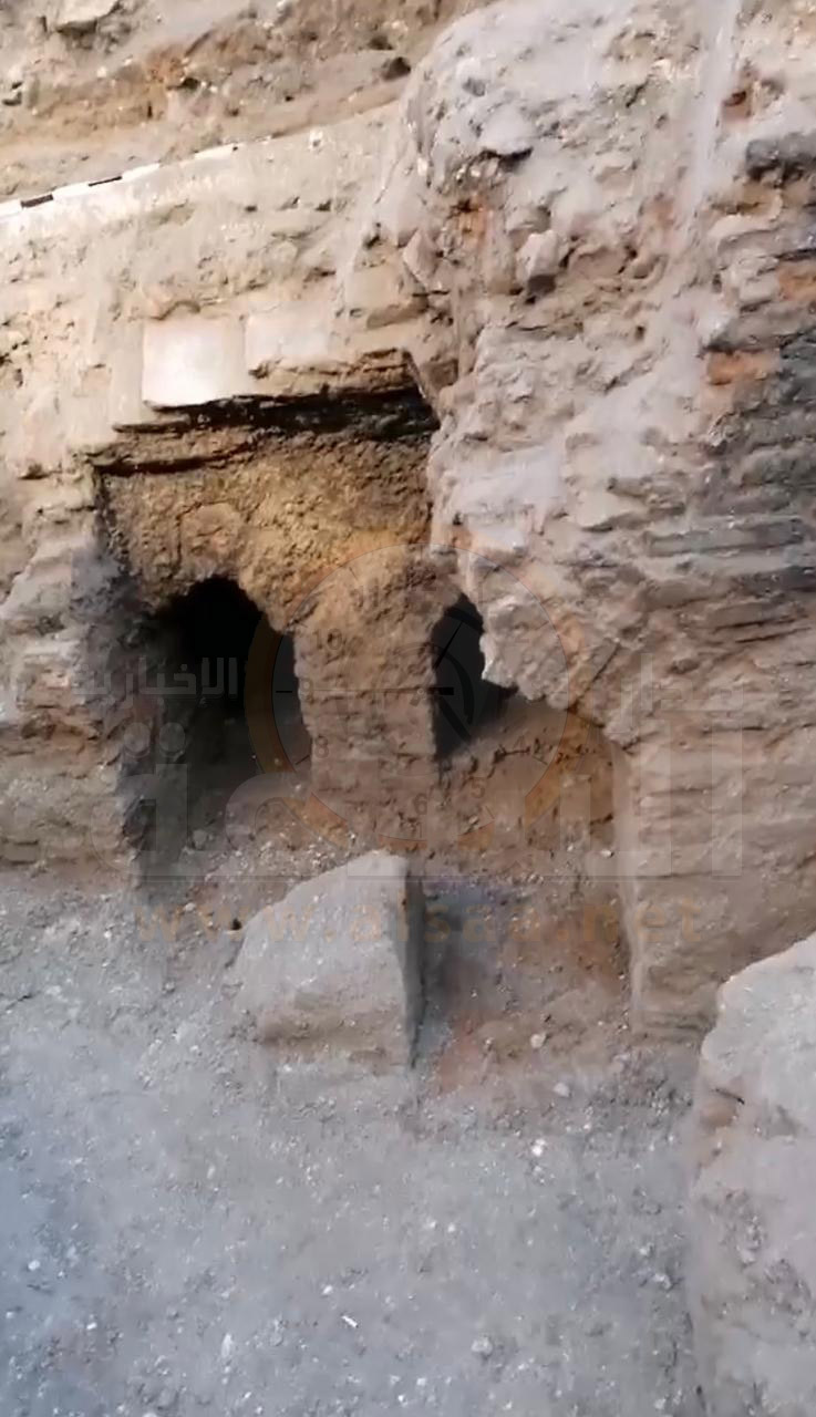 بالفيديو والصور.. ما حقيقة الفخاريات الذهبية..