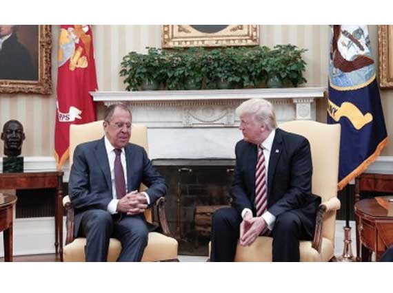 ترامب يطلب من الروس احتواء النظام