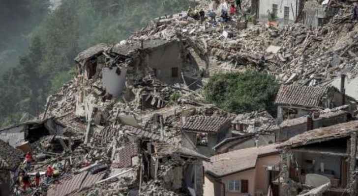 8 قتلى بزلزال قوته 5.5 درجات