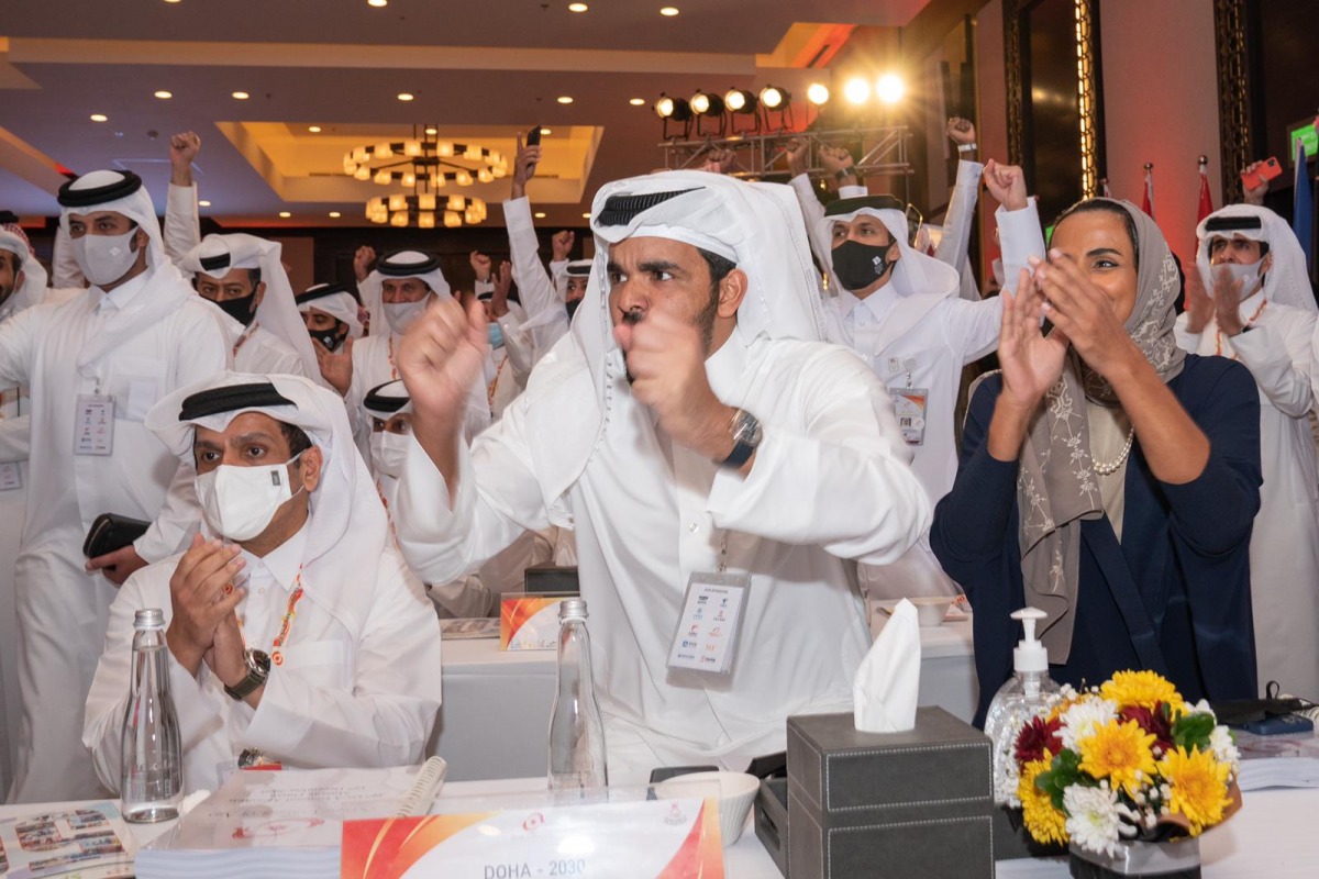 روح رياضية بين وفدي قطر والسعودية