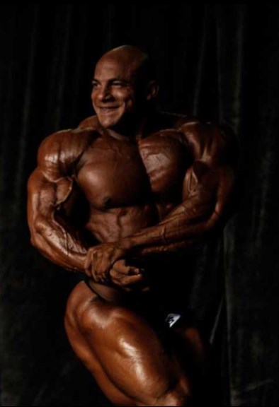 «بيغ رامي» أول مصري يفوز بأهم