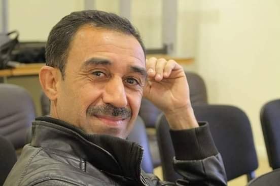 يلتحفون البلاستيك