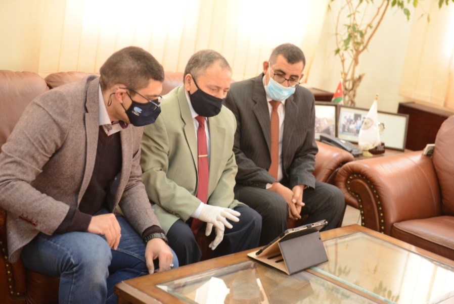 جامعة الطفيلة التقنية تقدم طلبها إلى