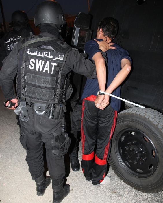 وفاة مطلوب وإصابة آخر بتبادل لإطلاق