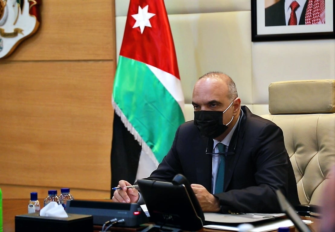 الحكومة تعتبر بطاقات التأمين الصحّي المنتهية