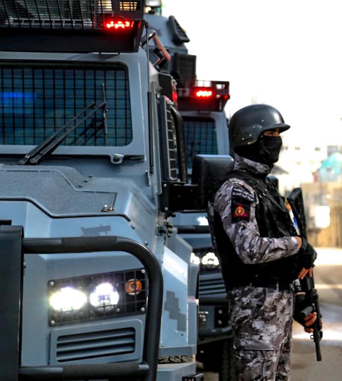 مداهمة أمنية في العاصمة والبادية الوسطى