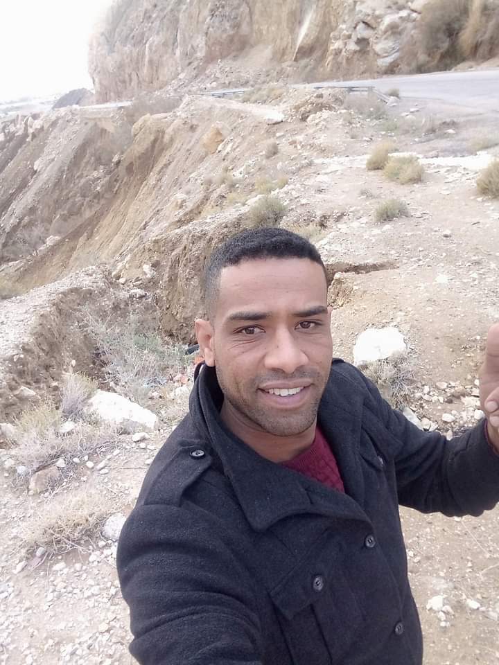 ألأصدقاء يهنئون السيد مالك النواصره بعيد