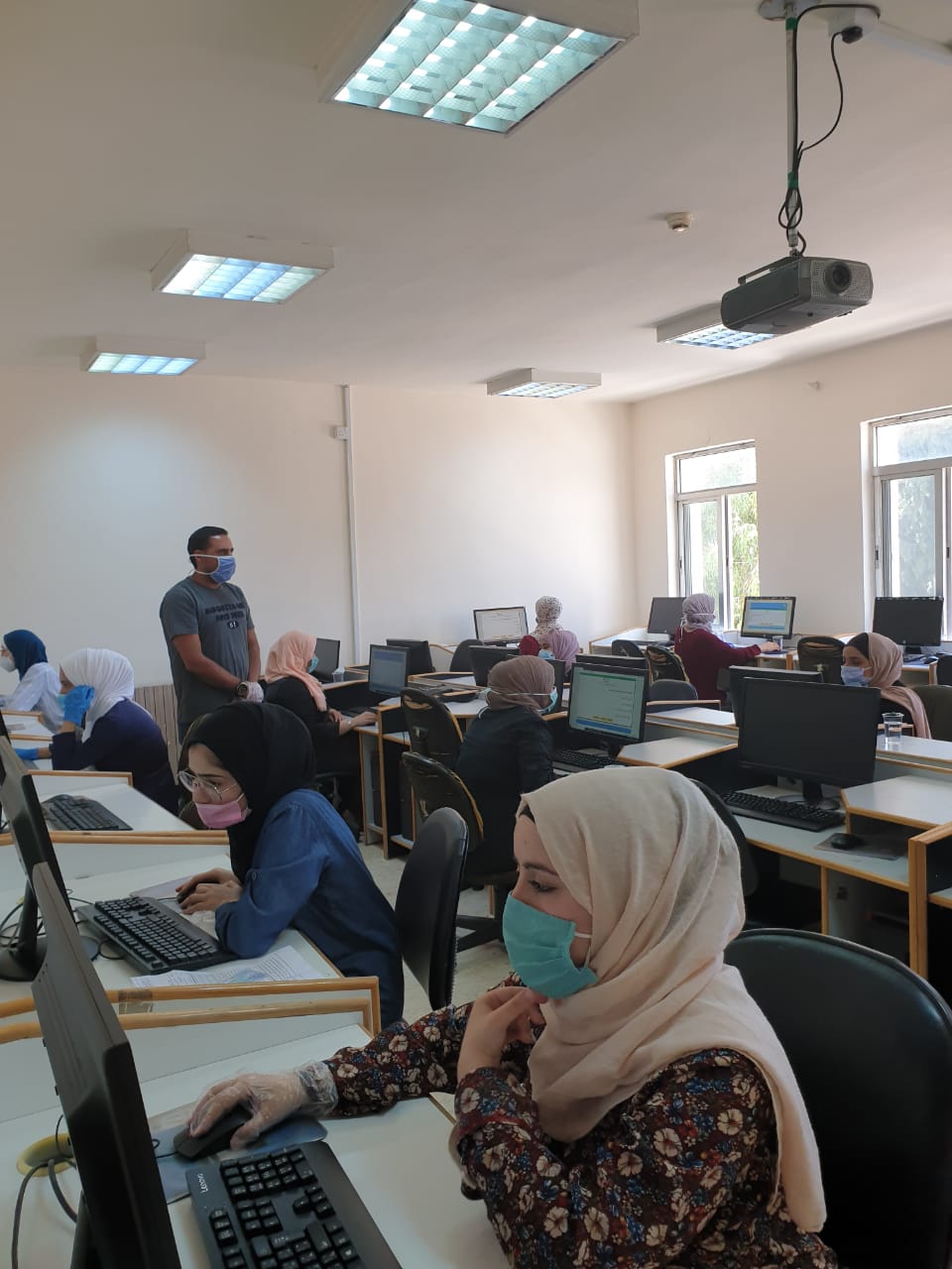 انتهاء امتحان الشامل للدورة الشتوية اليوم