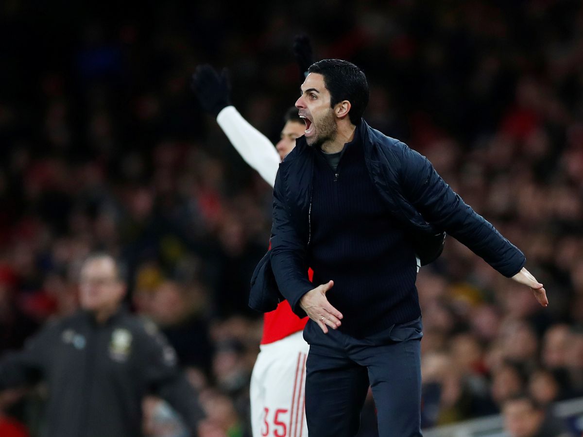 على رأسهم الأرسنال.. 3 مدربين مهددون