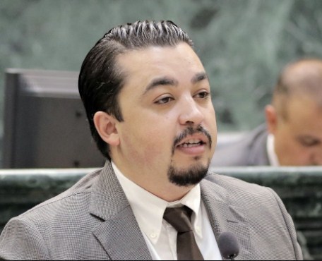 النائب اندريه حواري يطالب بالافراج عن